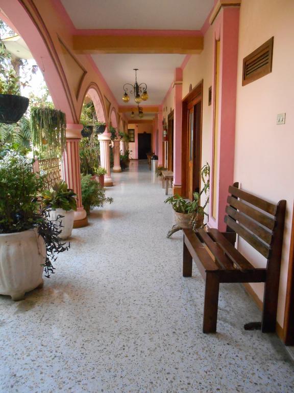 Hotel El Chaparral Panajachel Zewnętrze zdjęcie
