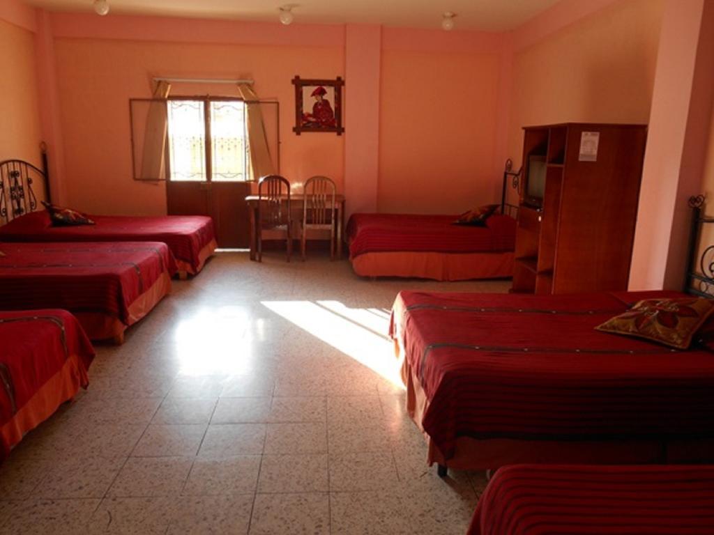Hotel El Chaparral Panajachel Pokój zdjęcie